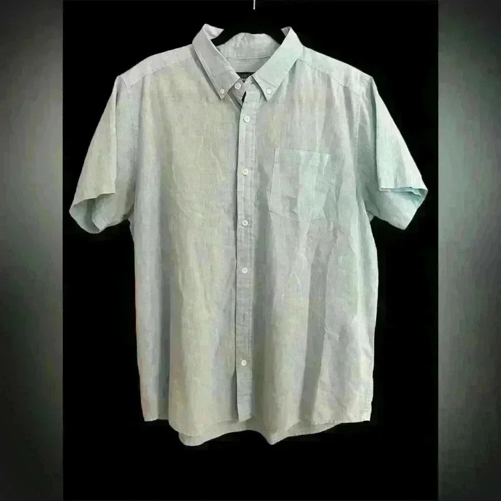 Patagonia Men’s Button Up Blue Shirt. Size Large